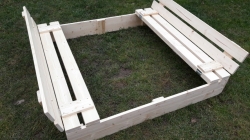 Pískoviště s víkem a se sedákem 120cm